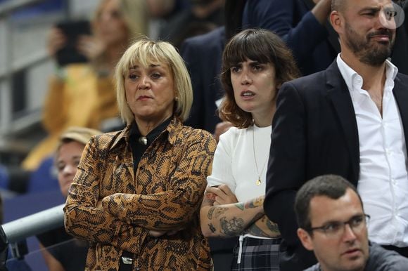 Malheureusement, l'aventure a tourné court.

Isabelle Griezmann et sa fille Maud (à droite) dans les tribunes du stade de France lors du match de ligue des nations opposant la France à l'Allemagne à Saint-Denis, Seine Saint-Denis, France, le 16 octobre 2018. La France a gagné 2-1.