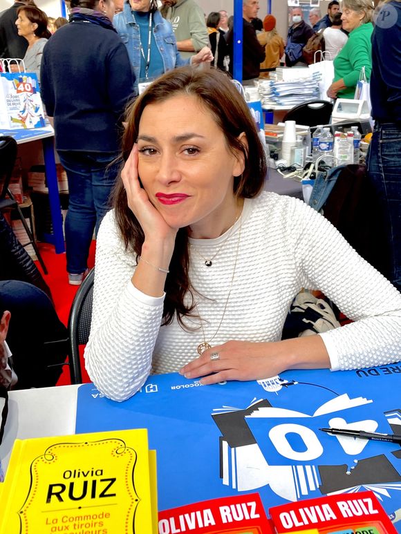 Olivia Ruiz lors de la 40ème Foire du Livre de Brive à Brive-la-Gaillarde, France, le 5 novembre 2022. © Fabien Faure/Bestimage