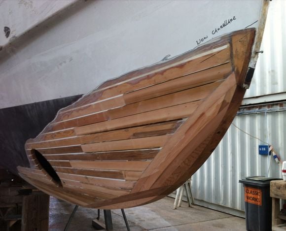 Le yacht a appartenu à l’acteur de cinéma Christian Clavier, il est alors baptisé "White Rose of Jéricho" © Association Patrimoine Maritime et Fluvial