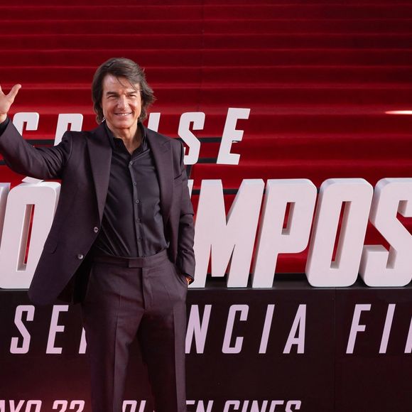 21 mai 2025, Mexico, Mexique : TOM CRUISE et le réalisateur CHRISTOPHER MCQUARRIE ont assisté à la première de ''Mission Impossible : Dead Reckoning" à l'Auditorium national, où ils ont signé des autographes et foulé le tapis rouge. © Cristian Leyva/ZUMA Press Wire