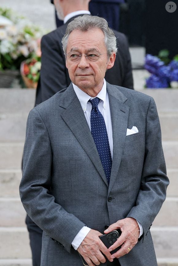 Michel Denisot - Sortie des obsèques de l'auteure-compositrice-interprète et actrice française Françoise Hardy au crématorium du cimetière du Père-Lachaise à Paris, France, le 20 juin 2024. © Jacovides-Moreau/Bestimage