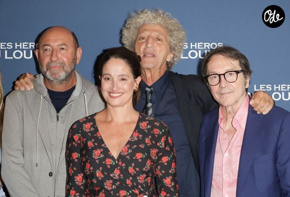 Kad Merad, Marie Gillain, Elie Chouraqui et Jean-Hugues Anglade - Avant-première du film "Les héros du louvre" au cinema L'Arlequin à Paris le 1er septembre 2026. © Coadic Guirec/Bestimage