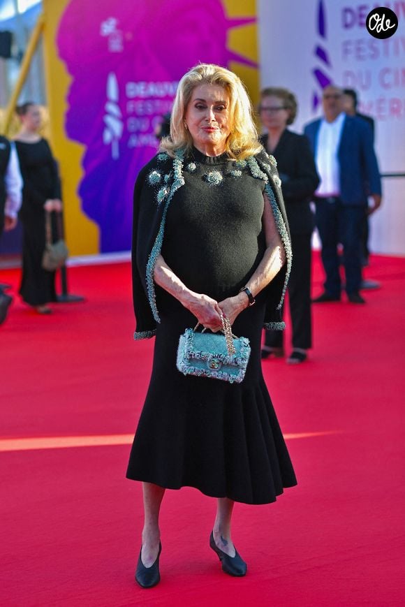 Catherine Deneuve participe au tapis rouge de clôture de la 52e édition du Festival du cinéma américain de Deauville, le 12 septembre 2026 à Deauville, en France. Photo de Franck Castel/Abaca