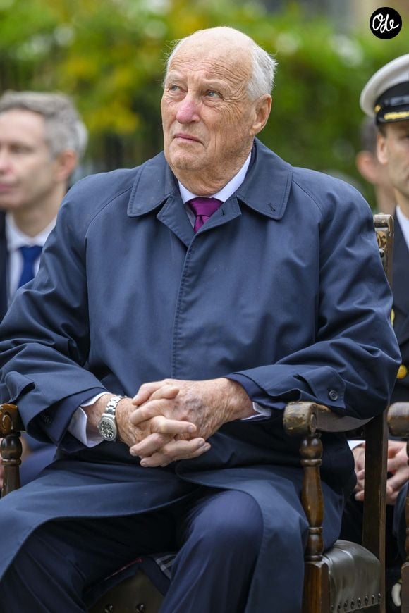 Londres, Royaume-Uni – Le roi Harald V et la reine Sonja de Norvège assistent à une messe à l’église des marins norvégiens (Sjømannskirken – Norwegian Church Abroad), à l’occasion du 80e anniversaire de la fin de la Seconde Guerre mondiale, le 16 novembre 2025.
Zuma Press / Bestimage