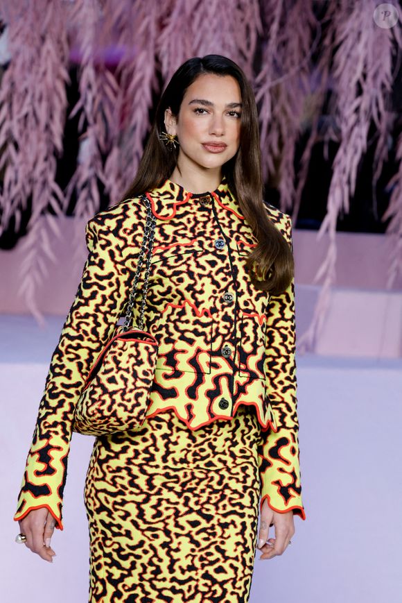 Dua Lipa au photocall du défilé Chanel "Collection Haute Couture Printemps/Eté 2026", lors de la Fashion Week de Paris, le 27 janvier 2026

© Olivier Borde / Bestimage