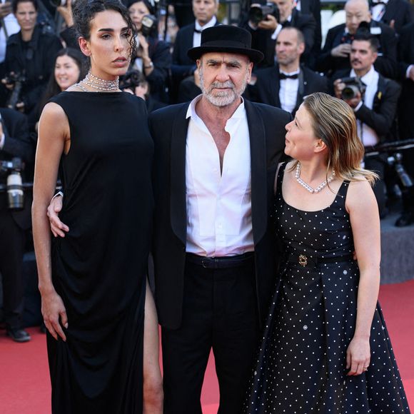 Raya Martigny, Éric Cantona et India Hair assistent à la première du film *The Beloved* lors du 79e Festival de Cannes, 16 mai 2026. Photo par Doug Peters/Doug Peters.