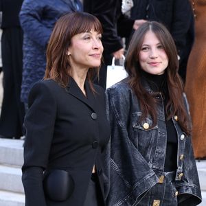 Sophie Marceau et sa fille Juliette Lemley au défilé Schiaparelli "Collection Haute Couture Printemps/Eté 2026" lors de la Fashion Week de Paris, le 26 janvier 2026

© Denis Guignebourg / Bestimage