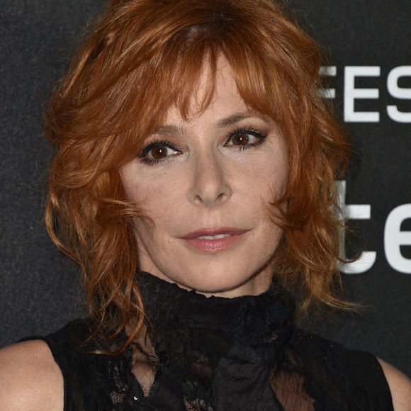 Comme le révèle "Brut" ce mercredi  Mylène Farmer fera 'une prestation exceptionnelle" 

Mylène Farmer au Photocall de la soirée des Trophées Chopard lors du 74ème festival du film de Cannes au salon Croisette de l'hôtel Majestic. © Borde / Jacovides / Moreau / Bestimage