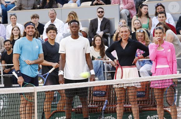 Stefanos Tsitsipas, Gaël Monfils - Soirée "Gael & Friends" à Roland Garros sur le court Philippe Chatrierà Paris le 21 mai 2026. © Marc Ausset-Lacroix/Bestimage