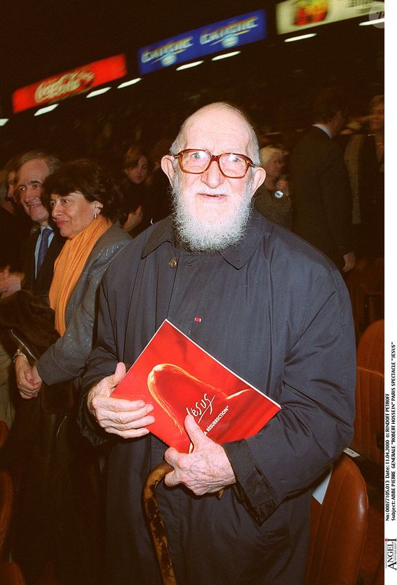 L'abbé Pierre à la générale de la pièce Jésus le 11 avril 2000
BERTRAND RINDOFF PETROFF / BESTIMAGE