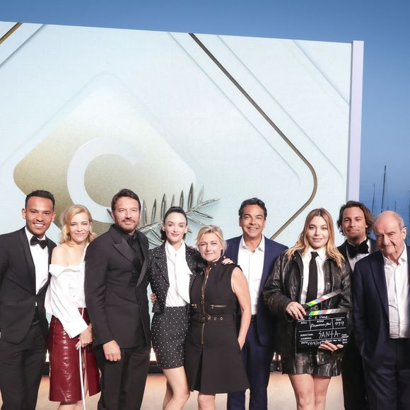 Exclusif - Mohamed Bouhafsi, Celine Salette, Samuel Lebihan, Charlotte Le Bon, Anne-Elisabeth Lemoine, Patrick Cohen, Santa, Bertrand Chameroy, Pierre Lescure sur le plateau de l'émission "C à vous" lors du 77ème Festival International du Film de Cannes (14 - 25 mai 2024), le 24 mai 2024. 
© Jack Tribeca / Bestimage
