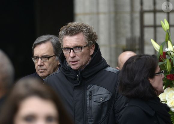 Denis Brogniart et le président de TF1 Nonce Paolini lors des obsèques du candidat de Koh-Lanta Gérald Babin à Grez sur Loing, France, le 5 avril 2013. Photo by ABACAPRESS.COM