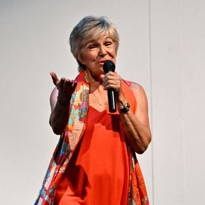 Véronique Jannot durant la 2ème soirée de la seconde édition des Théâtrales d'Eze avec Mélanie Page dans la pièce "Je m'appelle Georges" à l'oppidum du Col d'Eze, le 3 août 2024. © Bruno Bebert / Bestimage