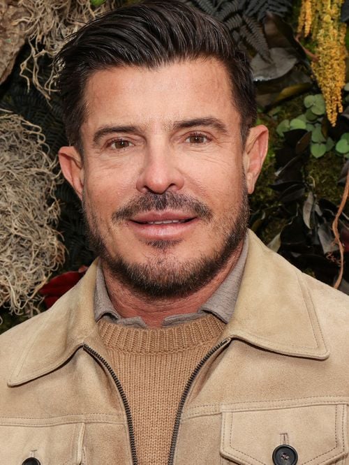 “Après des mois de travail et préparation…” : Après la musique, Vincent Niclo annonce sa nouvelle activité impliquant plusieurs personnalités
