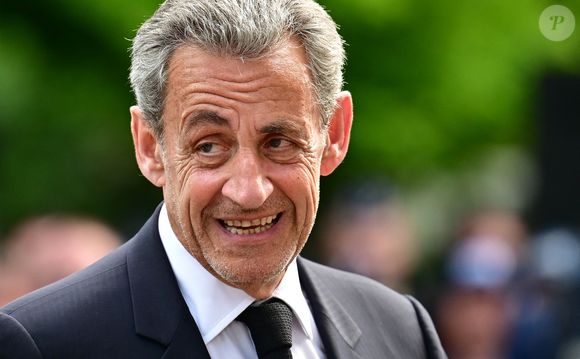 L'ancien président de la République Nicolas Sarkozy lors d'une cérémonie en l'hommage à Aurélie Fouquet, la policière municipale de 26 ans avait été tuée lors de l'attaque d'un fourgon blindé le 20 mai 2010, à Villiers-sur-Marne (en banlieue parisienne), Val-de-Marne, France, le 20 mai 2025. 

© Christian Liewg/Bestimage