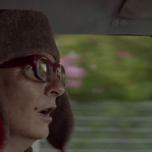 Pour composer, elle travaille à partir des images et des indications de la réalisatrice.
Corinne Masiero dans la série "Capitaine Marleau"
Capture d'écran de la bande-annonce des épisodes de "Capitaine Marleau" diffusés sur France 2, le 7 août 2026.