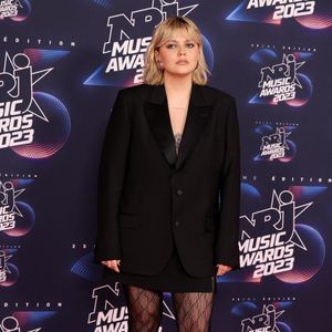 Louane Emera au photocall de la 25ème cérémonie des "NRJ Music Awards (NMA)" au palais des Festivals et des Congrès de Cannes, France, le 10 novembre 2023. © Dominique Jacovides/Bestimage