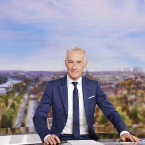 Gilles Bouleau est aux commandes du JT de 20 heures de TF1 

Gilles Bouleau, TF1 (phototele)