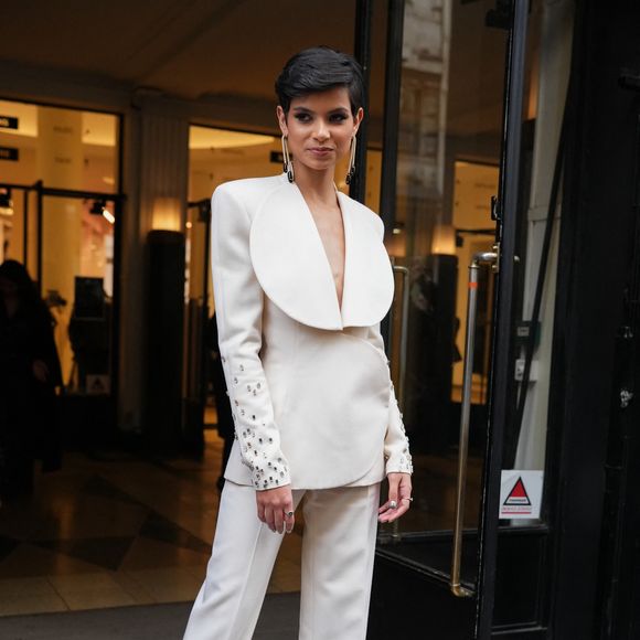 Eve Gilles - Les célébrités au défilé Stéphane Rolland "Collection Haute Couture Printemps/Eté 2025" lors de la Fashion Week de Paris (PFW), le 28 janvier 2025.

© Lucia Sabatelli / Bestimage