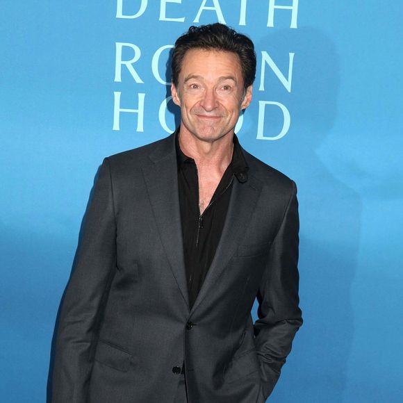 Son apport quotidien atteint jusqu'à 6 000 calories pour soutenir ses entraînements.

10 juin 2026, New York (État de New York, États-Unis) – L'acteur Hugh Jackman foule le tapis rouge de l'avant-première mondiale de The Death of Robin Hood, organisée au cinéma AMC Lincoln Square 13, à New York.

Zuma Press / Bestimage