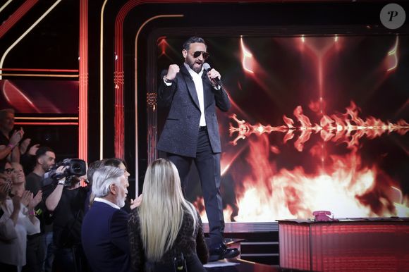 Exclusif - Cyril Hanouna, sur le plateau de l’émission « TPMP » La dernière sur C8,  présentée par C.Hanouna et diffusée en direct sur C8, Paris, France, le 27 fevrier 2025. © Jack Tribeca / Bestimage