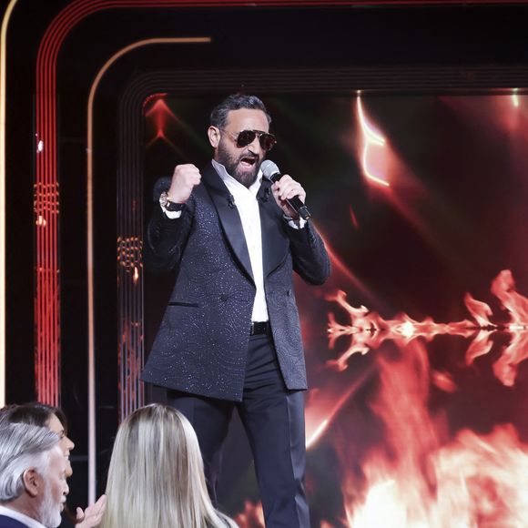 Exclusif - Cyril Hanouna, sur le plateau de l’émission « TPMP » La dernière sur C8,  présentée par C.Hanouna et diffusée en direct sur C8, Paris, France, le 27 fevrier 2025. © Jack Tribeca / Bestimage