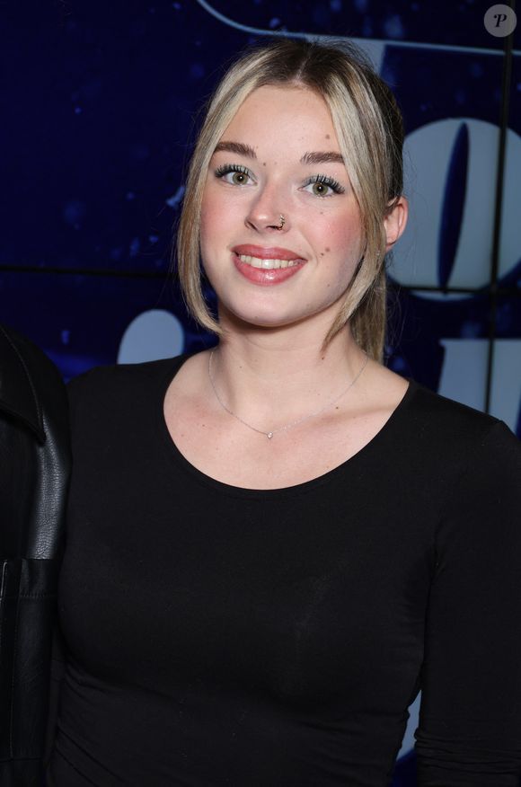Dans un magnéto diffusé à l'écran

Emma (Star Academy 2024) à la première du film "Joli Joli" au cinéma UGC Ciné Cité Les Halles à Paris, le 3 décembre 2024.
© Denis Guignebourg/Bestimage