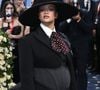 La chanteuse a annoncé la grande nouvelle lors du Met Gala 2025 !
Rihanna au gala du Met, à New York, le 5 mai 2025.
Photo : Starmax / Bestimage