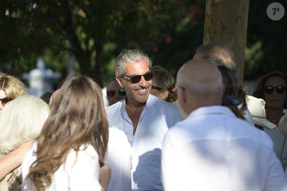 Exclusif - Ary Abittan - Personnalités à l'exposition photographique de Paris Match "Eddie Barclay — Saint-Tropez, le sens de la fête !" place Blanqui à Saint-Tropez le 11 juillet 2025.

© Sophie Louvet / Nice Matin / Bestimage