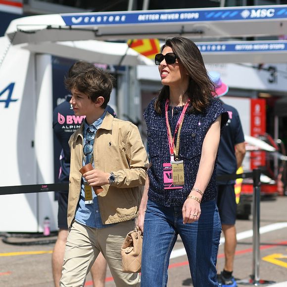 Raphael Elmaleh, Charlotte Casiraghi - Les people dans les paddocks la veille du Grand Prix de Formule 1 (F1) de Monaco le 24 mai 2025.
© Lionel Urman / Bestimage