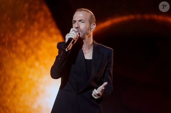Exclusif - Calogero - Enregistrement de l'émission "Les disques d'or de l'année" au Dôme de Paris, présentée par E.Gossuin et diffusée le 24 décembre à 21h10 sur M6
© Christophe Clovis / Bestimage