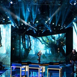 Exclusif - Garou lors de l'enregistrement de l'émission "La Boîte à secrets", présentée par F.Bollaert et diffusée le 26 septembre 2025 sur France 3, dans les studios du Lendit à Saint-Denis, Seine Saint-Denis, France, le 8 septembre 2025. © Pierre Perusseau/Bestimage