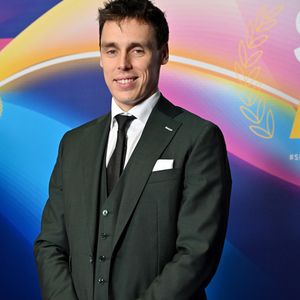 Louis Ducruet a remis, au nom de son oncle, le prince Albert II de Monaco, le prix de "L'autobiographie" à Dominique Rocheteau et le prix de "La Légende" à Nikola Karabatic lors de la soirée des Sportel Awards 2024 au Grimaldi Forum à Monaco, le 28 octobre 2024. . © Bruno Bebert/Bestimage