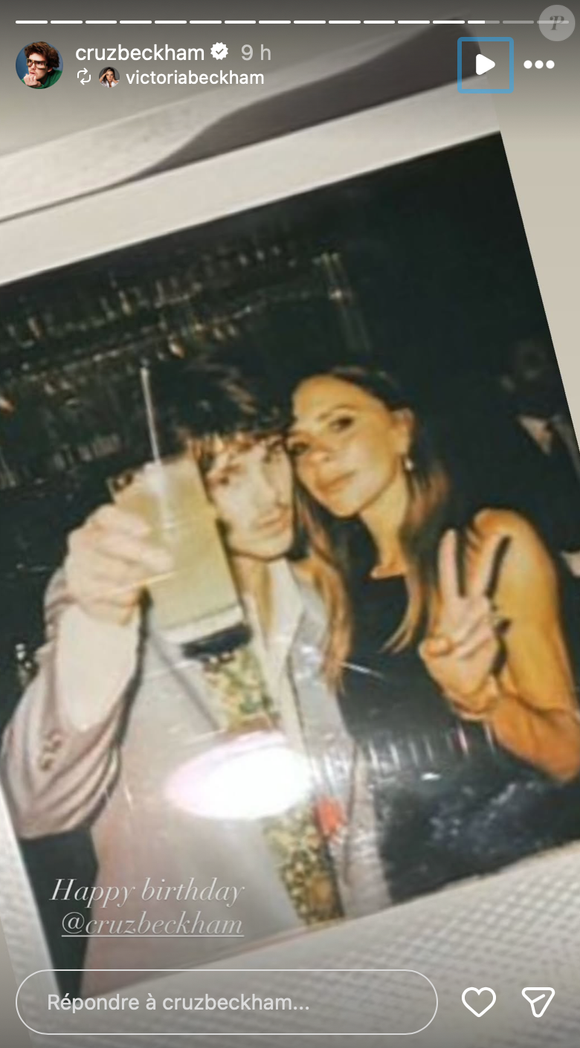 La fête, organisée au Maine Mayfair, avait pour thème les Beatles.

Capture Instagram @cruzbeckham