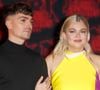 De nouvelles photos du mariage de Louane et Florian Rossi continuent d'être partagés sur Instagram, pour le plus grand bonheur des internautes.

Louane et Florian Rossi aux NRJ Music Awards @Christophe Aubert via Bestimage