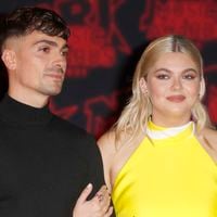 Mariage de Louane et Florian en Provence : de nouvelles photos partagées, des fleurs bien spécifiques ont été choisies par la chanteuse