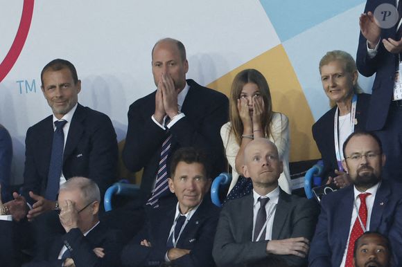 Un spectacle qui l'a fait vibrer jusqu'au bout

Le prince William, prince de Galles, la princesse Leonor et l'infante Sofia d'Espagne dans les tribunes de la finale de l'UEFA Women's Euro 2025 "Angleterre - Espagne (1-1, 3-1 tab)" à Bâle en Suisse. 27 juillet 2025 Mirrorpix / Bestimage
