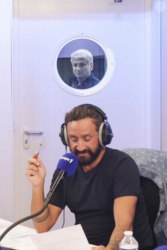 Exclusif - Cyril Hanouna sur le plateau de l'émission "On marche sur la tête", diffusée en direct sur Europe 1. Le 26 août 2024
© Jack Tribeca / Bestimage