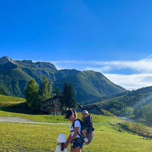 Emilie Broussouloux et ses deux enfants