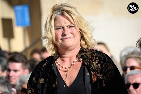 Marina Carrère d'Encausse lors d'un hommage national rendu à la mémoire de l'historienne française et secrétaire perpétuelle de l'Académie française Hélène Carrère d'Encausse, à l'Hôtel des Invalides à Paris, en France, le 3 octobre 2023. Photo : Éric Tschaen/Pool/ABACAPRESS.COM