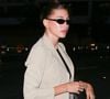 Loin de se reposer, la jeune maman a opté pour une routine sportive audacieuse.

EXCLUSIF Beverly Hills, CA Justin Bieber arrive à un service religieux avec sa femme Hailey Bieber, et se gare juste devant un panneau "Interdiction de s'arrêter à tout moment". Ignorant le panneau, il s'est dirigé vers l'intérieur avec sa femme.



Sur la photo : Hailey Bieber