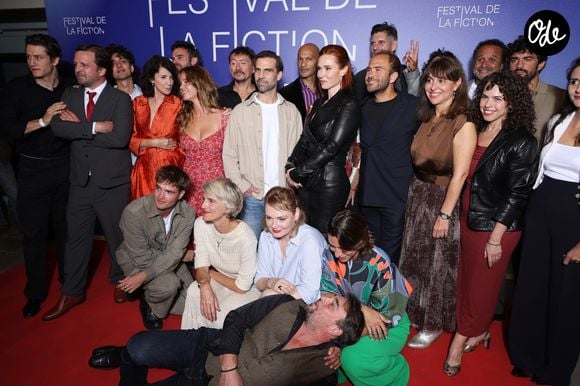 Cette adaptation libre du roman d'Alexandre Dumas replace le personnage de Mercédès au cœur du récit.

Wael Sersoub, Pierre Laugier, Maxime Lélue, Zabou Breitman, Marysole Fertard, Vincent Courtois, Esteban Vial, Leonardo D'Antoni, Olivia Côte, Audrey Fleurot, Roxane Turmel sur le tapis rouge lors de la 28ème édition du festival de la Fiction à la Rochelle le 17 septembre 2026. © Denis Guignebourg / Bestimage