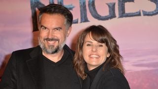 Maxime Chattam fait le tri après l'annonce de la fin de son histoire avec Faustine Bollaert et vend de nombreux et curieux objets