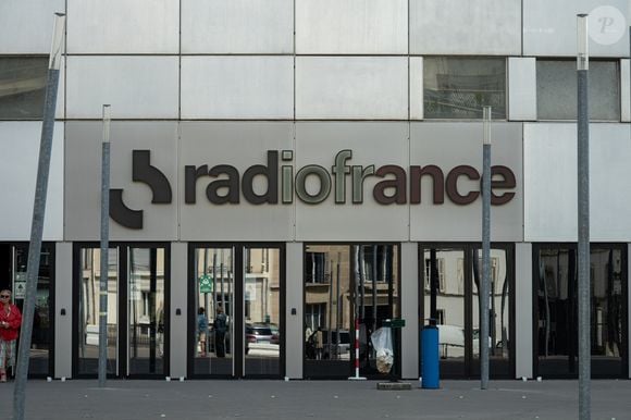 Mais pas la station ! 

Illustration des locaux du groupe Radio France, situés 116 Avenue du Président Kennedy, à Paris (16), le 1er septembre 2025. Jonathan Jacob / Bestimage