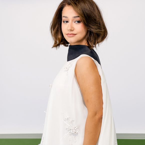 Elle a lancé sa propre maison d’édition, appelée Léna Editions.

Lena Mahfouf (Lena Situations) au photocall du défilé Christian Dior Collection Femme Prêt-à-Porter Automne/Hiver 2026-2027 lors de la Fashion Week de Paris (PFW) au Jardin des Tuileries, à Paris, France, le 3 mars 2026. © Olivier Borde/Bestimage