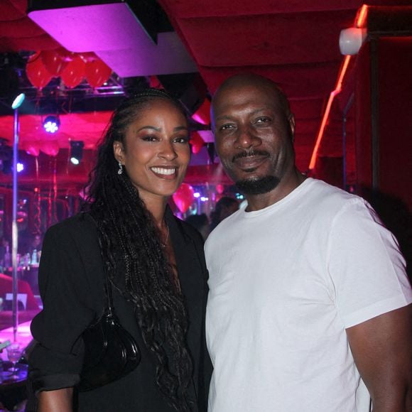 Aujourd’hui, il pratique notamment la gym chez lui et en salle, à raison de deux à trois séances par semaine.

Harry Roselmack et sa femme Jennifer Galap - Soirée du 25ème anniversaire du "Pink Paradise" à Paris le 18 juin 2026. © Philippe Baldini / Bestimage