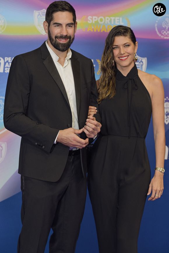 Alors que l'été bat son plein, c'est en Grèce que Nikola Karabatic, Géraldine Pillet et leurs deux enfants ont posé leurs valises.

Nikola Karabatic et sa femme Géraldine Pillet au photocall de la soirée des Sportel Awards 2024 au Grimaldi Forum à Monaco le 28 octobre 2024. 

© Fred Dides/Panoramic/bestimage