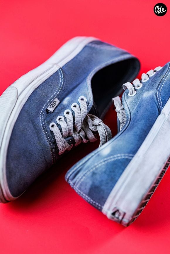 Les paires de chaussures du quotidien ou de sport finissent souvent par accumuler de l'humidité et donc dégager une odeur désagréable