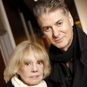 Etienne Daho et Jeanne Moreau posant lors d'une séance de portrait à Paris, France, novembre 2010. Photo par VIM/ABACAPRESS.COM