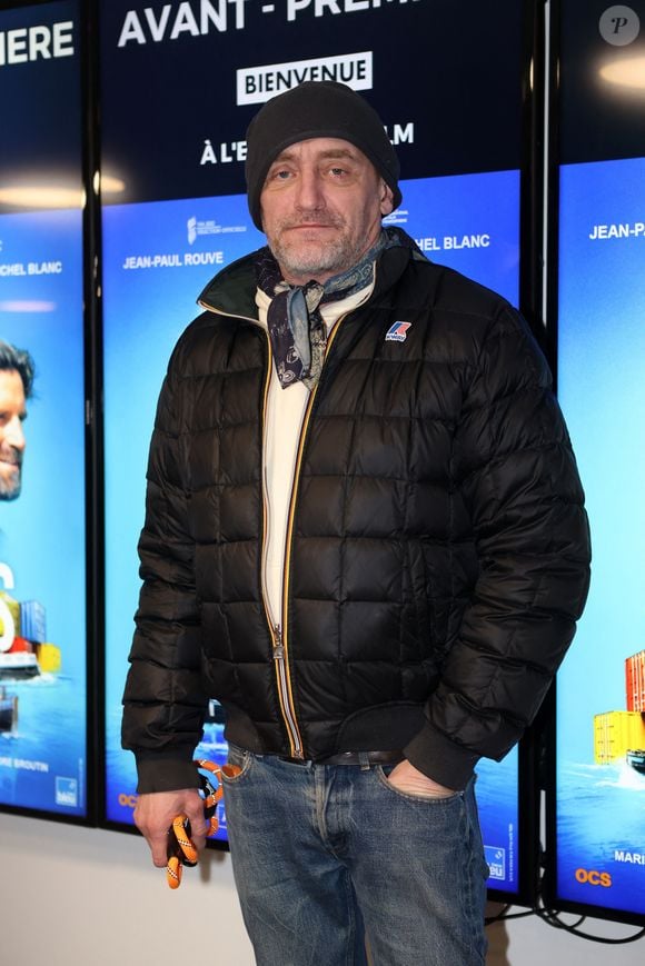 Transportée en urgence, elle était encore consciente à l’arrivée des secours, mais a fait un arrêt cardiaque dans les minutes suivantes.

Exclusif - Jean-Paul Rouve au Cinéma CGR Bordeaux - Le Français, le 15 décembre 2022 pour l'avant-première du film "Les Cadors" du réalisateur Julien Guetta. Jean-Marc Lhomer / Bestimage
